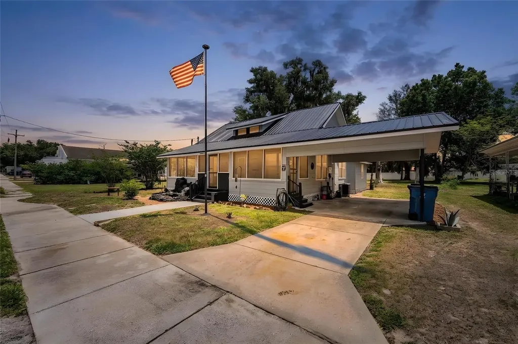 113 SE Pine Avenue Fort Meade FL 33841