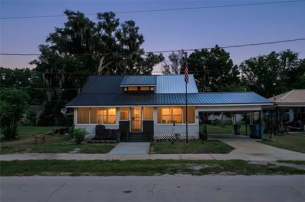 113 SE Pine Avenue Fort Meade FL 33841