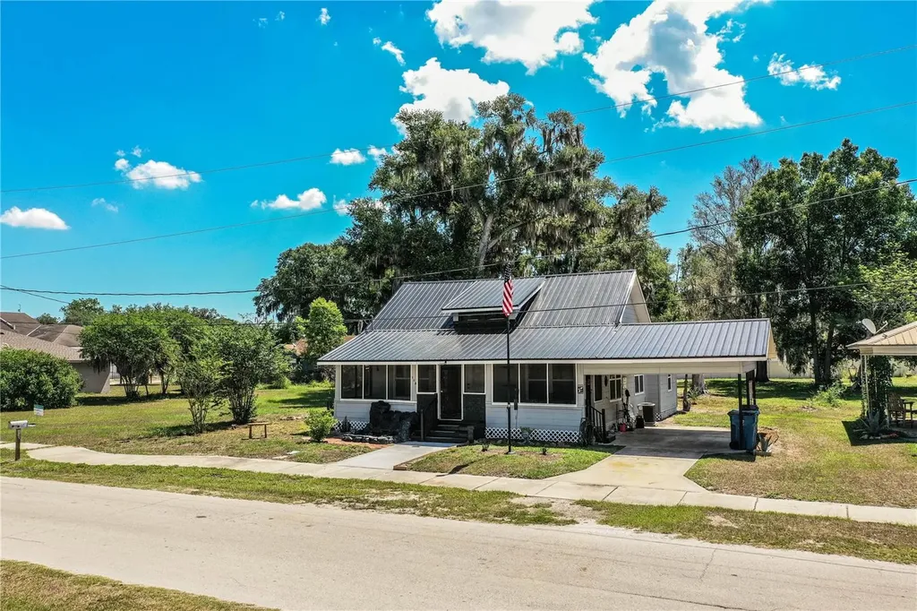 113 SE Pine Avenue Fort Meade FL 33841