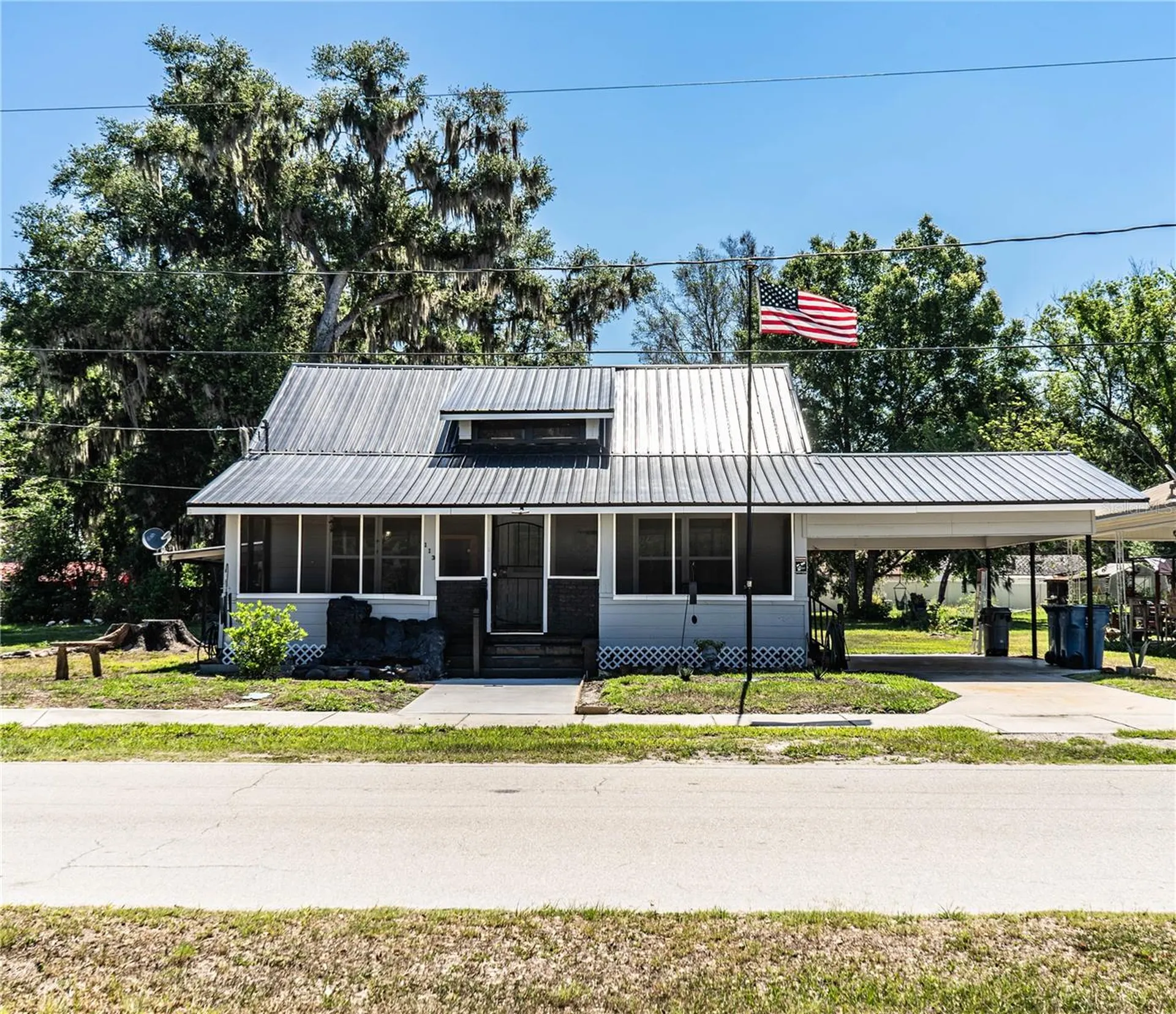 113 SE Pine Avenue Fort Meade FL 33841