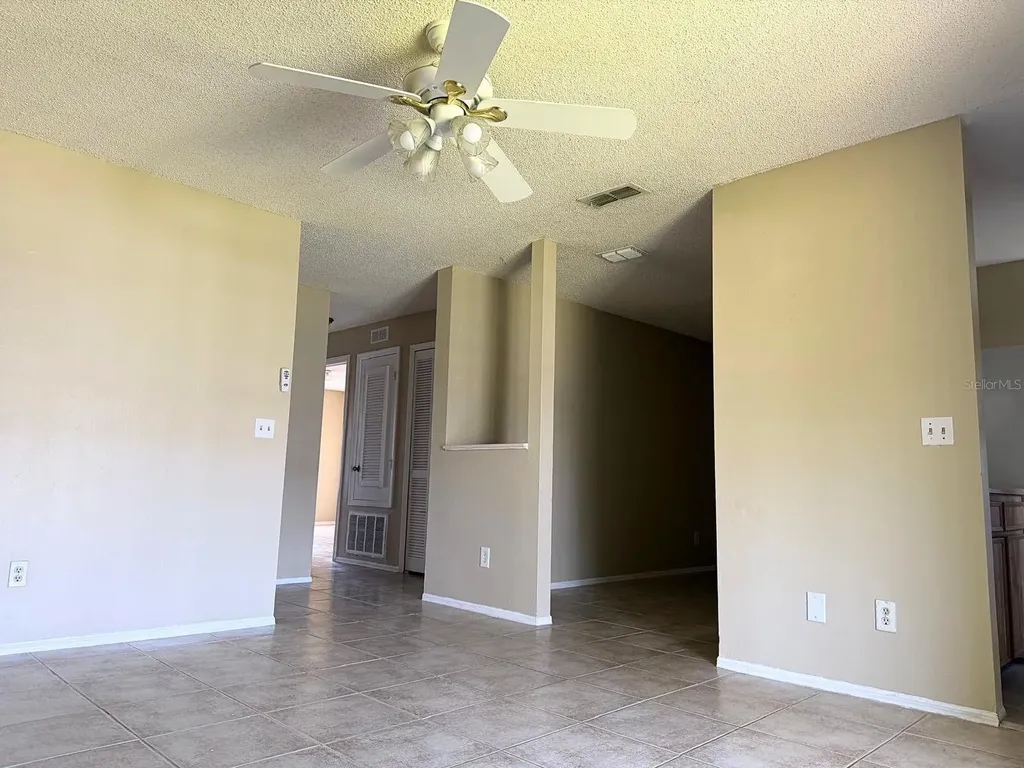 4240 Pershing Pointe Place Orlando FL 32822