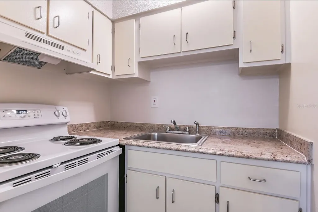4410 N Hale Avenue Tampa FL 33614