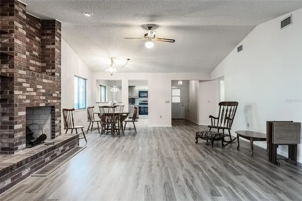 4114 Fishermans Landing Winter Haven FL 33884