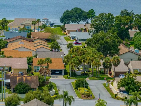4114 Fishermans Landing Winter Haven FL 33884