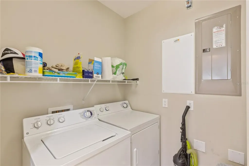 5650 Simonton Street Bradenton FL 34203