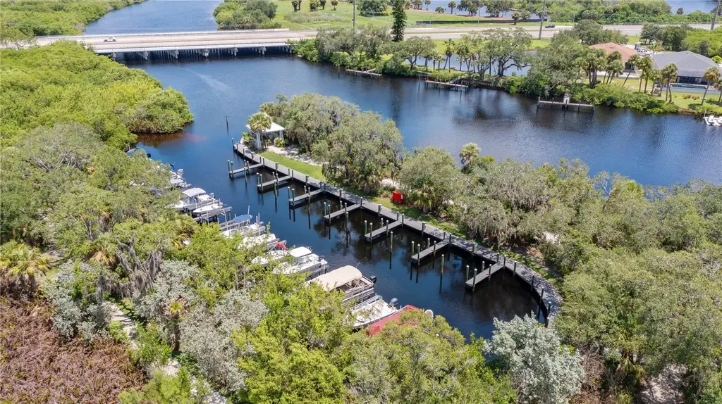 5650 Simonton Street Bradenton FL 34203