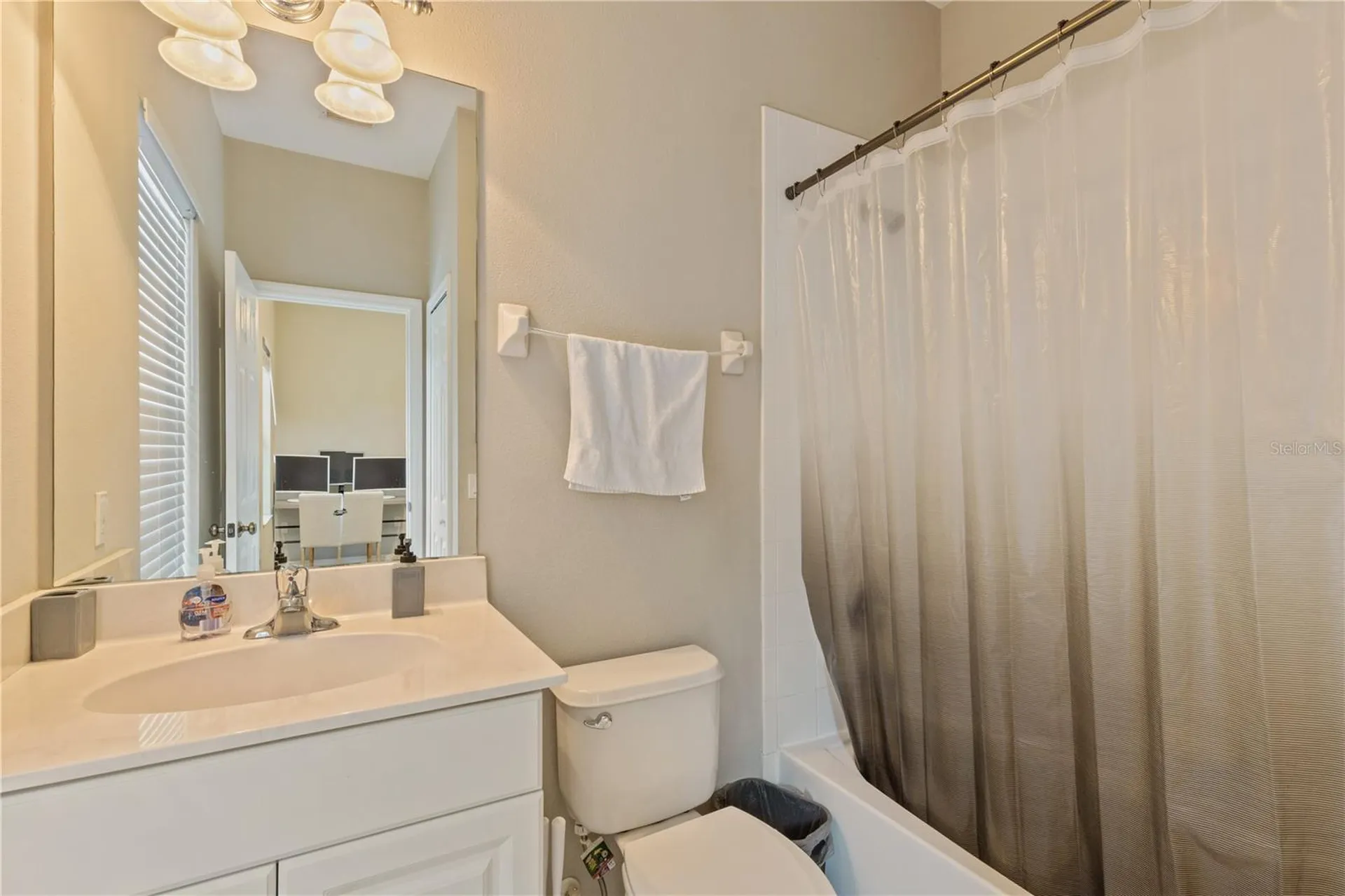 5650 Simonton Street Bradenton FL 34203