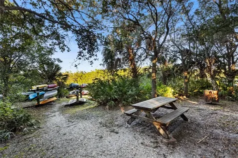 5650 Simonton Street Bradenton FL 34203