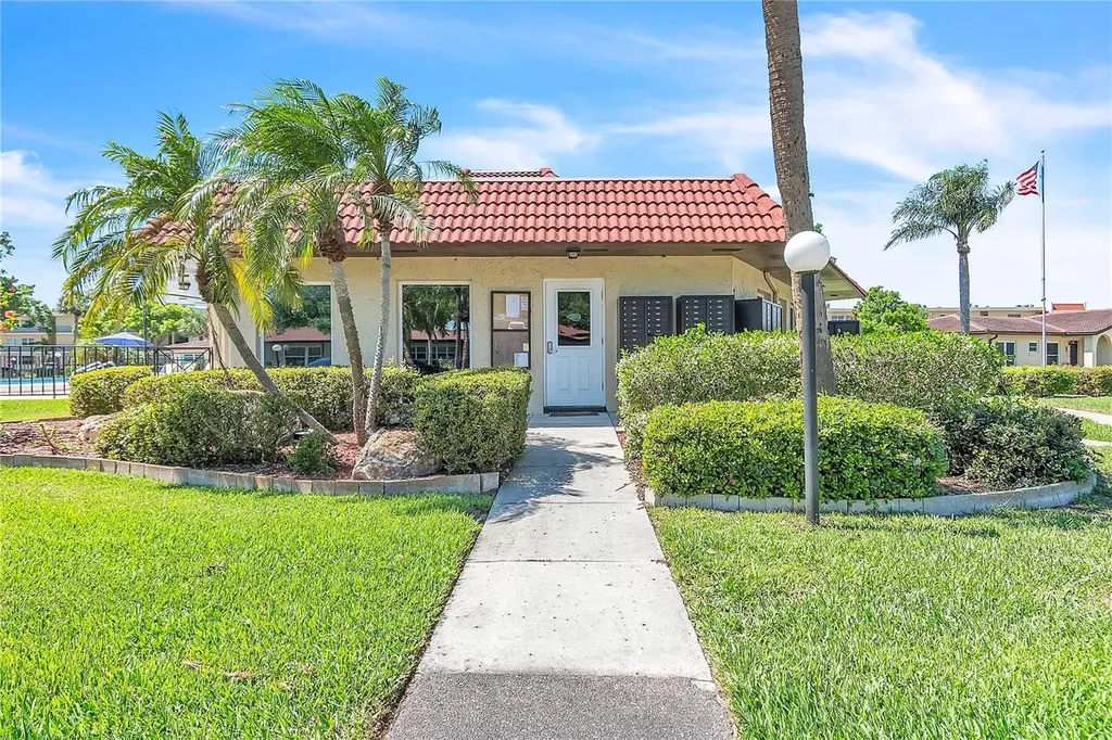 12200 Vonn Road Largo FL 33774