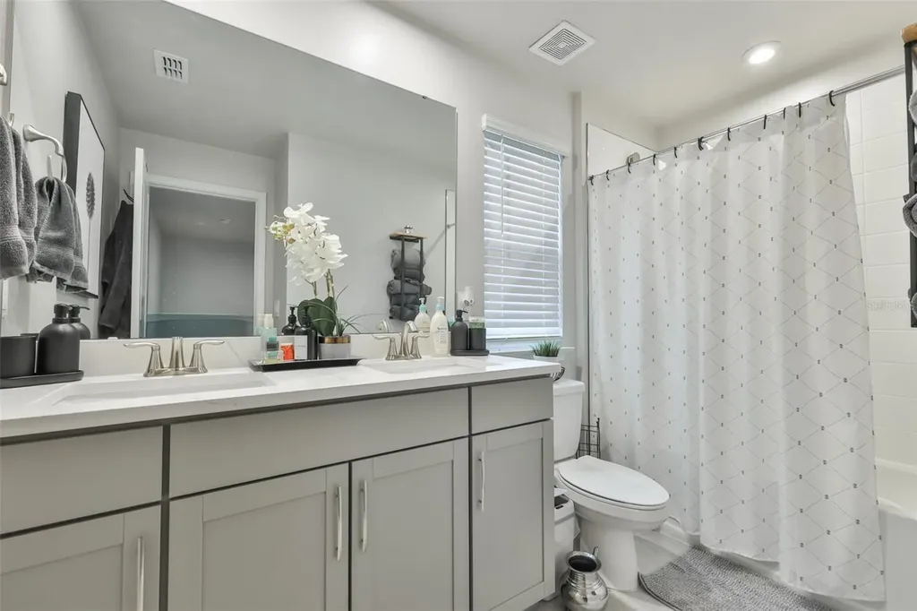 1123 Creek Valley Court Brandon FL 33511