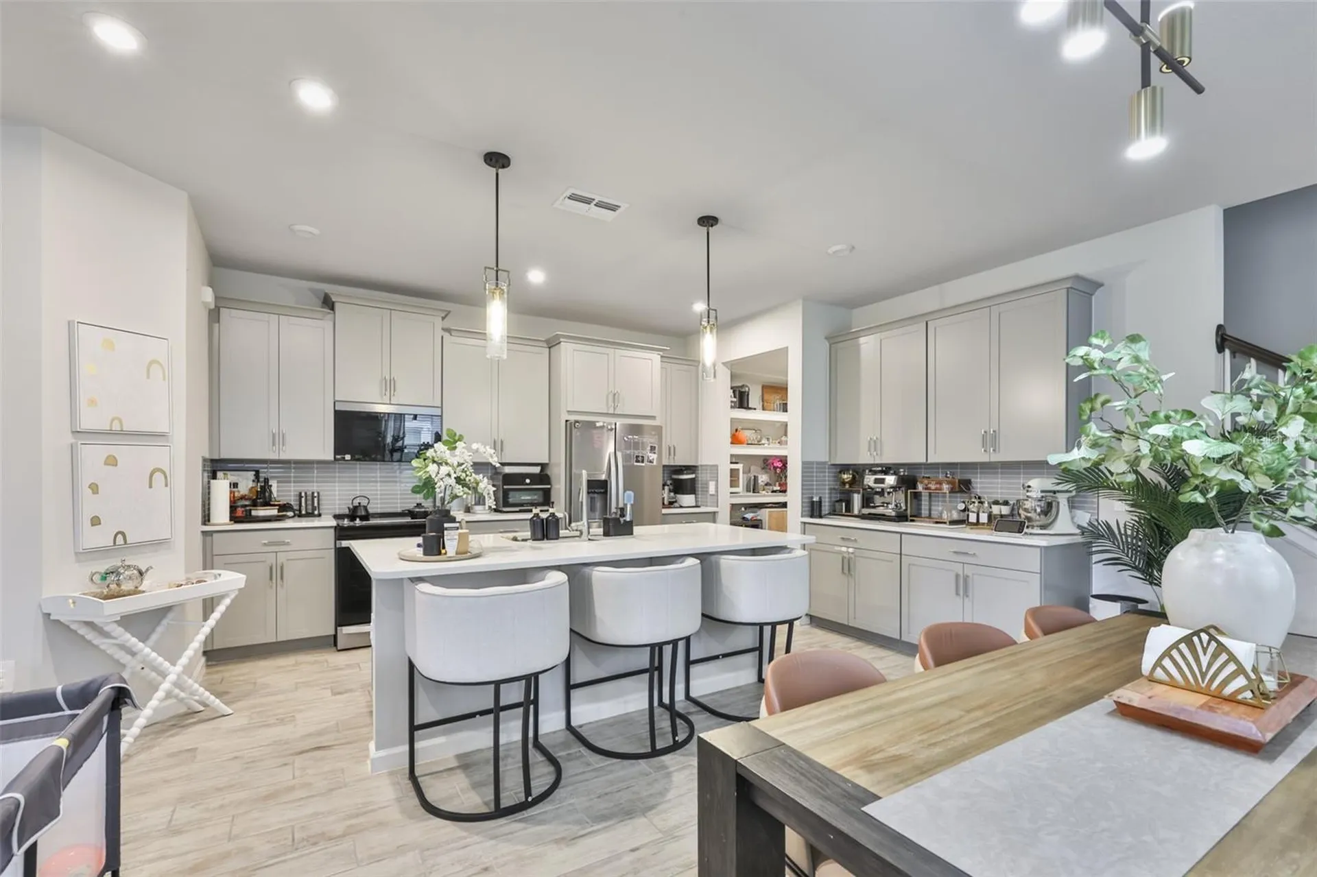 1123 Creek Valley Court Brandon FL 33511