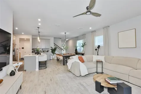 1123 Creek Valley Court Brandon FL 33511