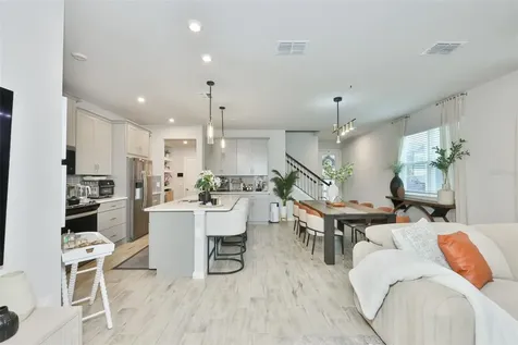 1123 Creek Valley Court Brandon FL 33511