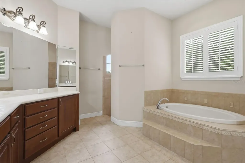 530 N Blue Lake Avenue Deland FL 32724