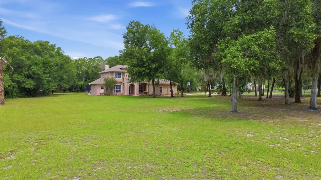 530 N Blue Lake Avenue Deland FL 32724