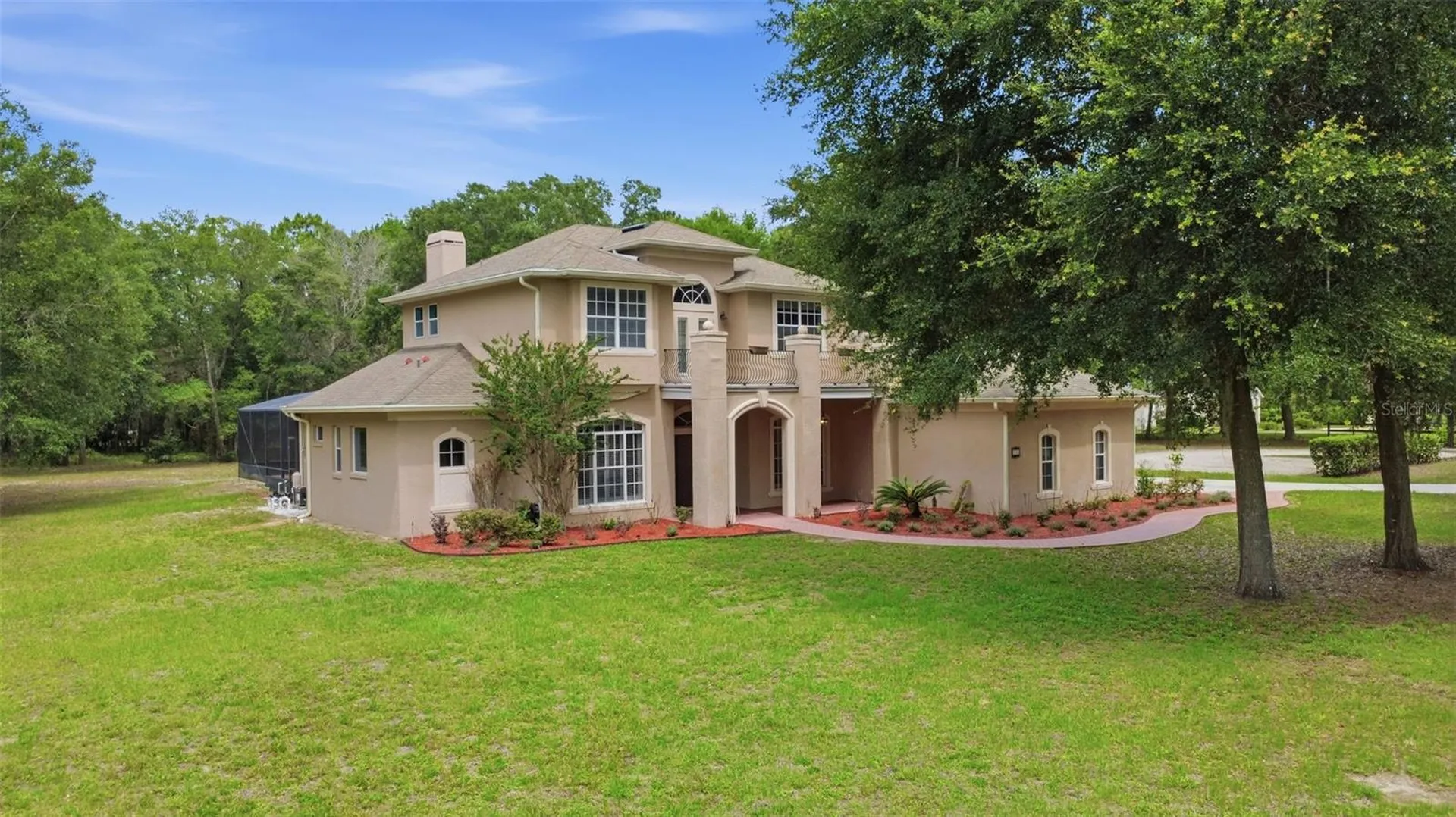 530 N Blue Lake Avenue Deland FL 32724