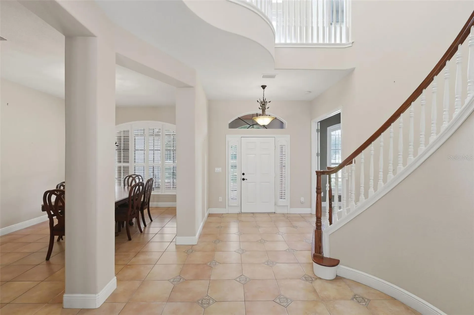 530 N Blue Lake Avenue Deland FL 32724
