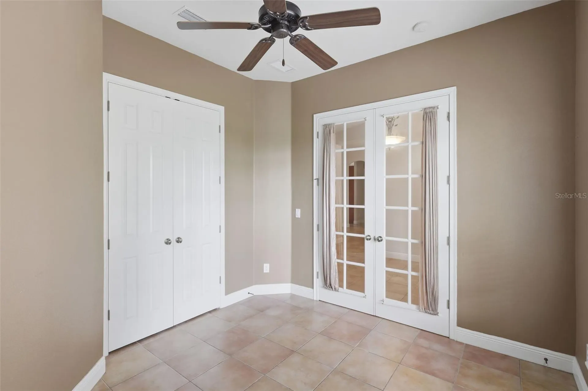 530 N Blue Lake Avenue Deland FL 32724