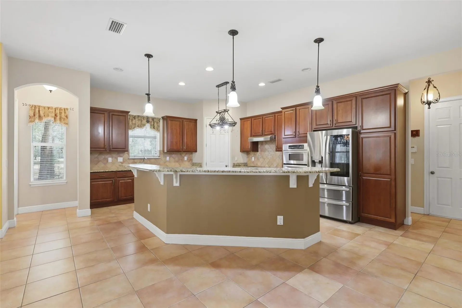 530 N Blue Lake Avenue Deland FL 32724
