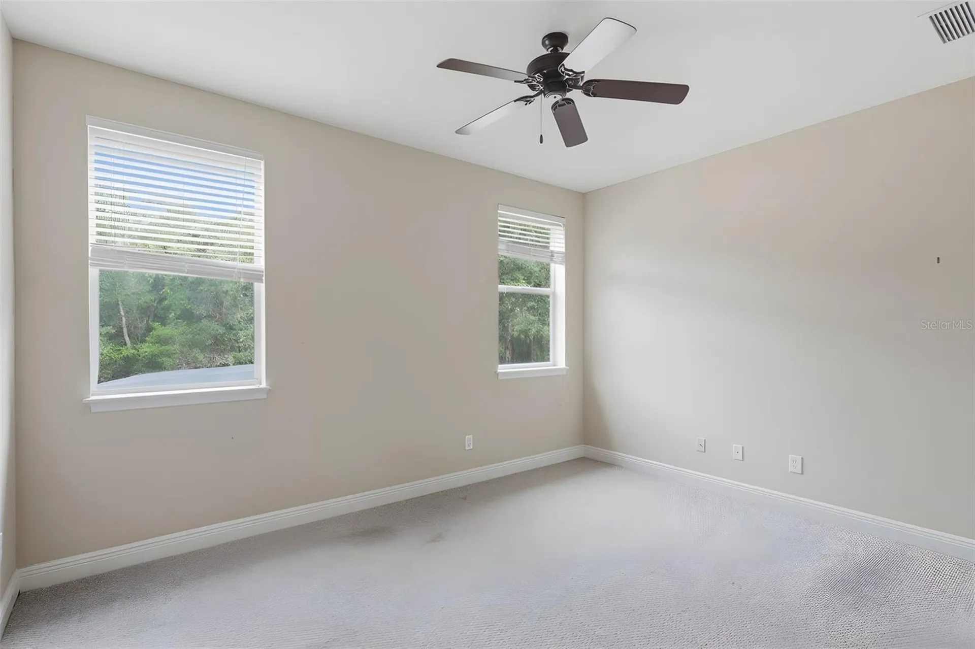 530 N Blue Lake Avenue Deland FL 32724