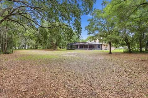 530 N Blue Lake Avenue Deland FL 32724