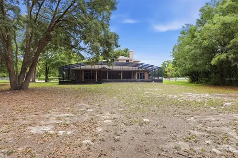 530 N Blue Lake Avenue Deland FL 32724