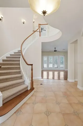530 N Blue Lake Avenue Deland FL 32724