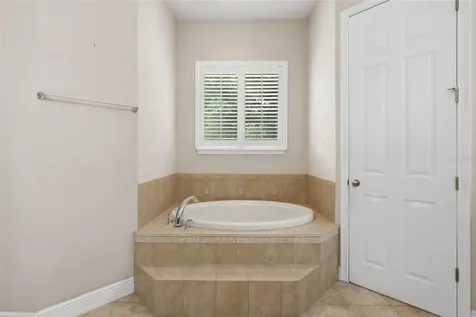 530 N Blue Lake Avenue Deland FL 32724