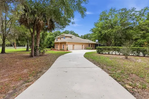 530 N Blue Lake Avenue Deland FL 32724