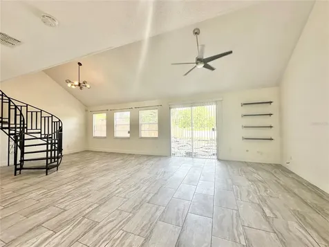 122 S Bulova Drive Apopka FL 32703