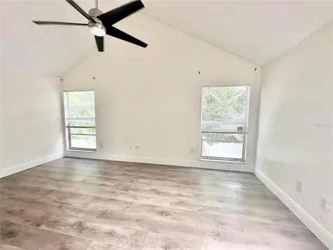 122 S Bulova Drive Apopka FL 32703