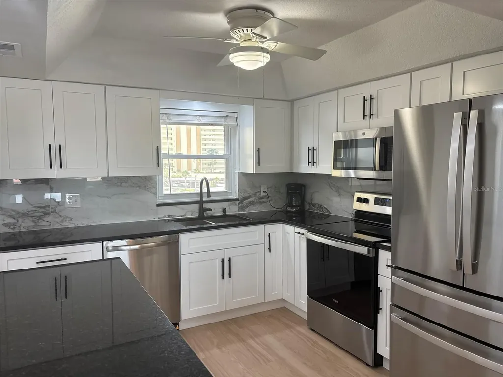 4725 Cove Circle St Petersburg FL 33708