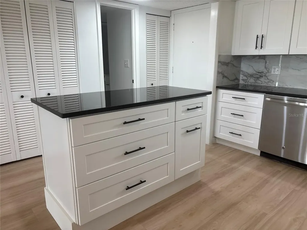 4725 Cove Circle St Petersburg FL 33708