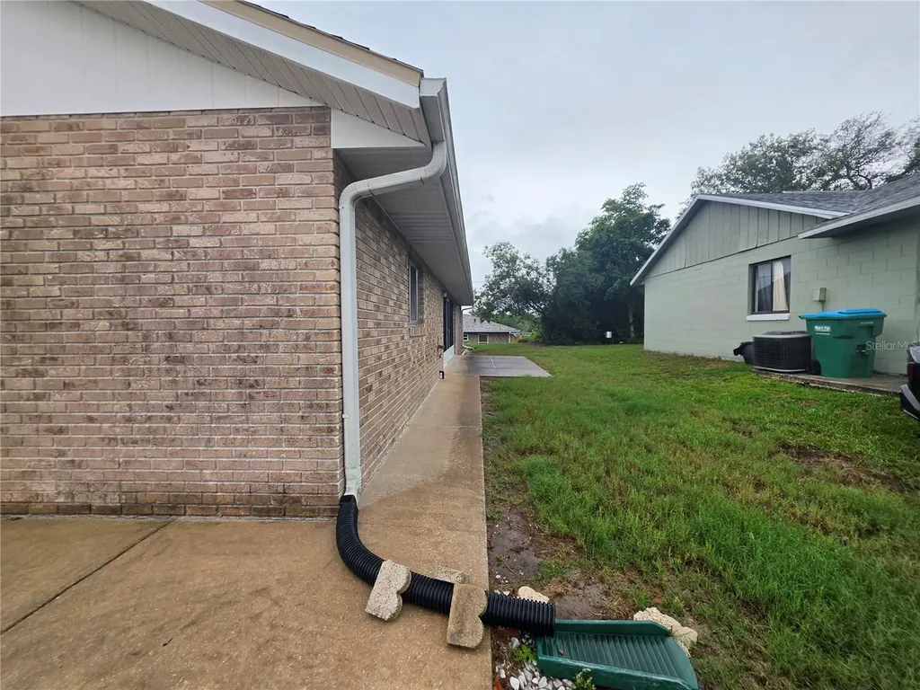1732 Topaz Terrace Deltona FL 32725