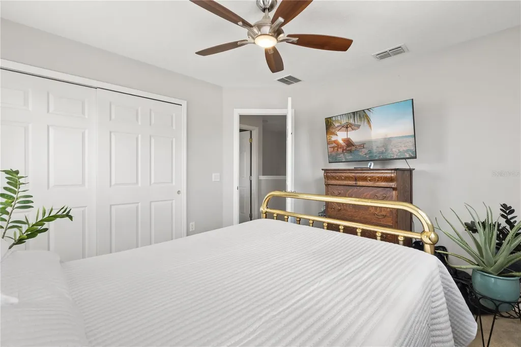10048 Stratford Pointe Avenue Orlando FL 32832