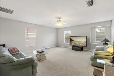10048 Stratford Pointe Avenue Orlando FL 32832
