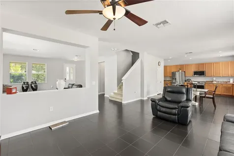 10048 Stratford Pointe Avenue Orlando FL 32832