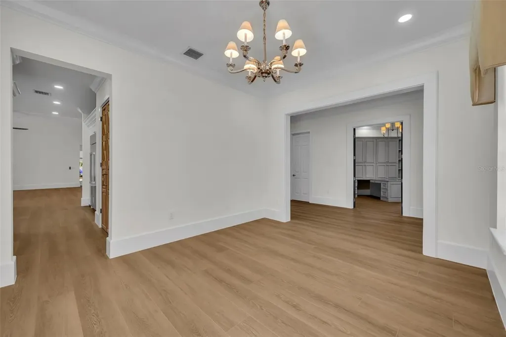 4230 Lower Park Road Orlando FL 32814