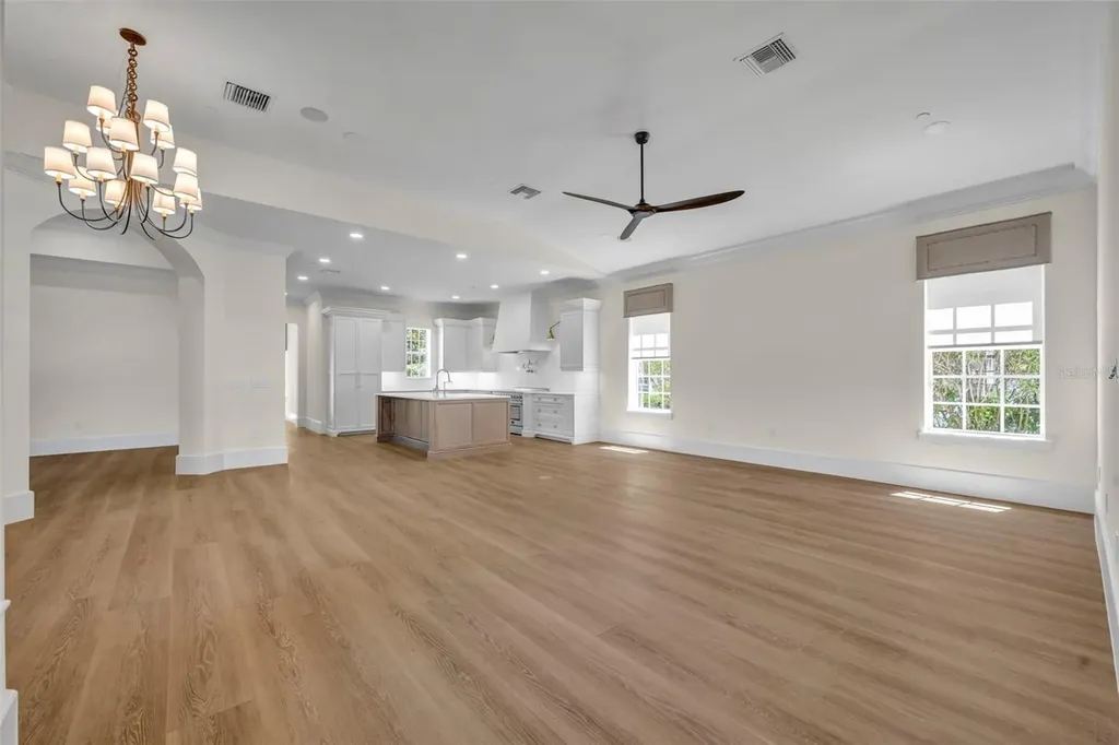 4230 Lower Park Road Orlando FL 32814