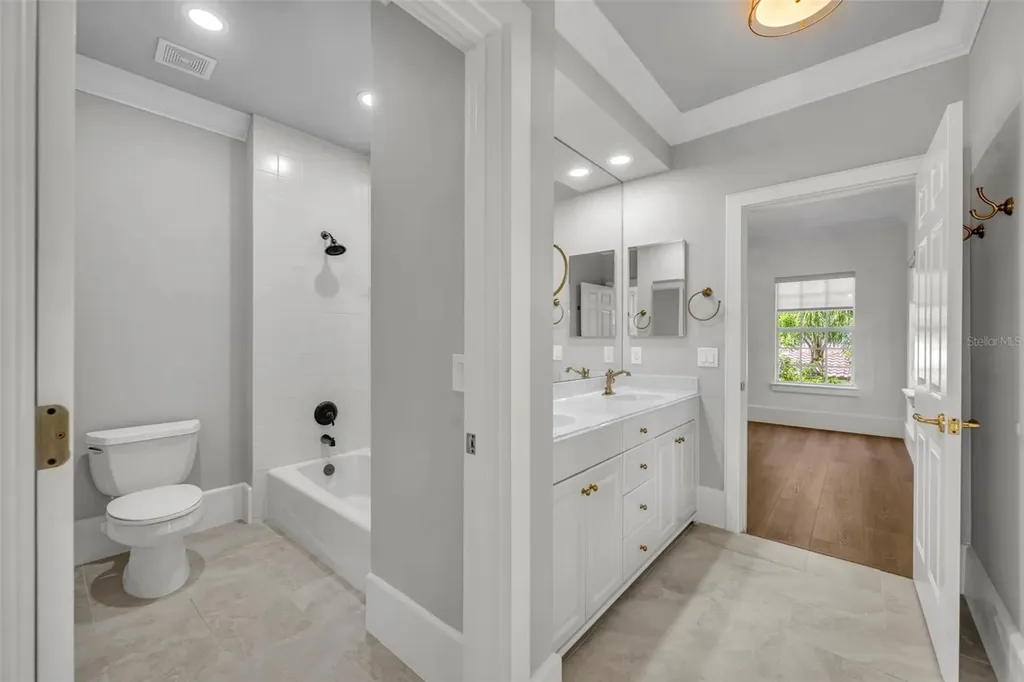 4230 Lower Park Road Orlando FL 32814