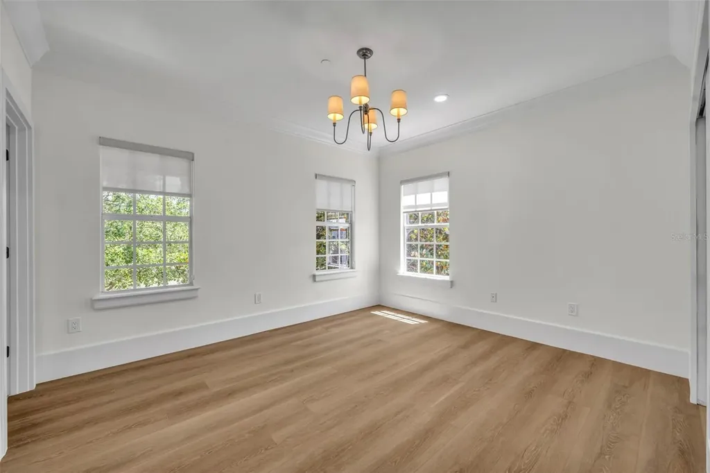 4230 Lower Park Road Orlando FL 32814