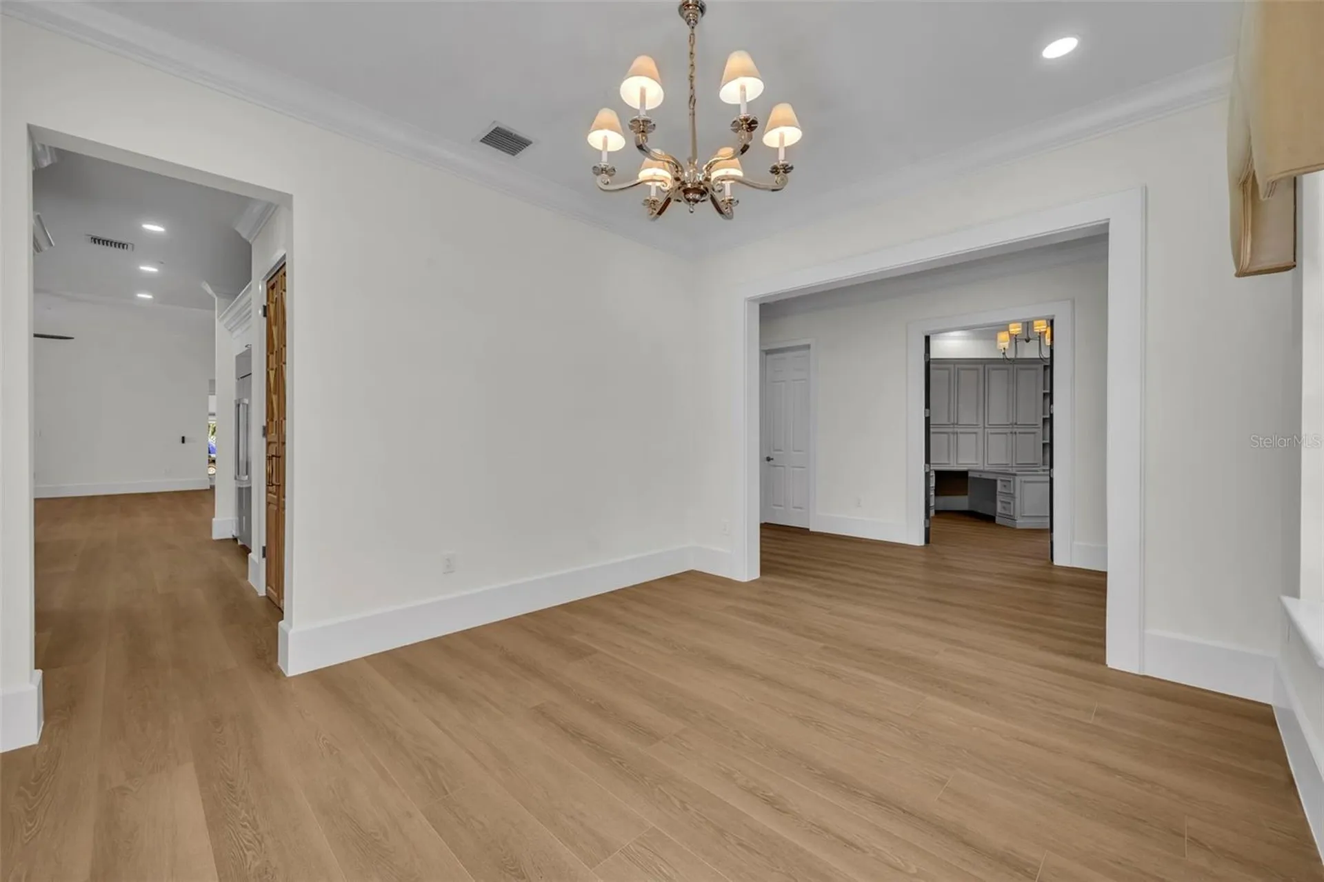 4230 Lower Park Road Orlando FL 32814