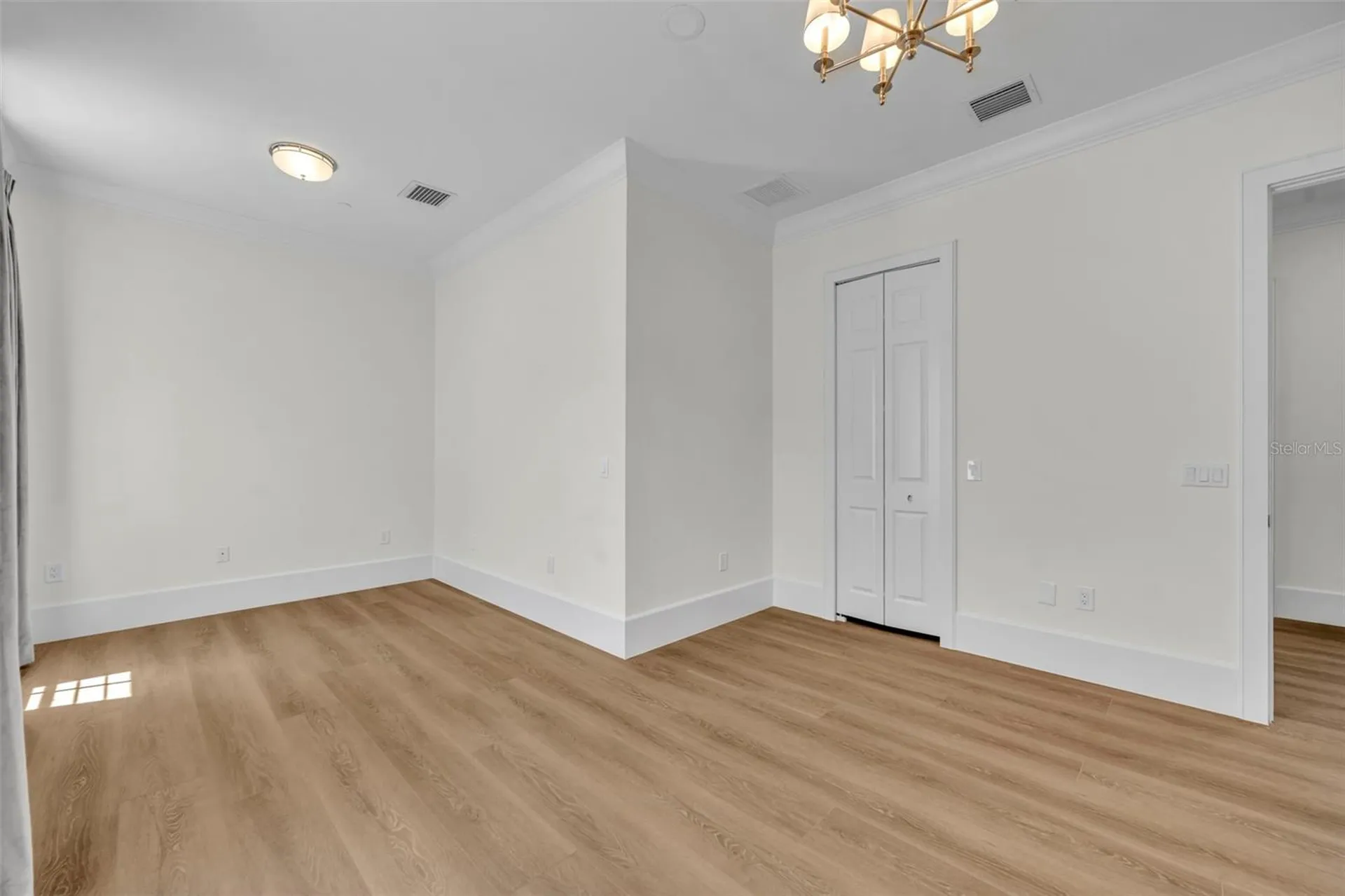 4230 Lower Park Road Orlando FL 32814