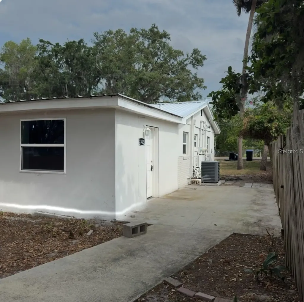 2342 Section Drive Apopka FL 32703