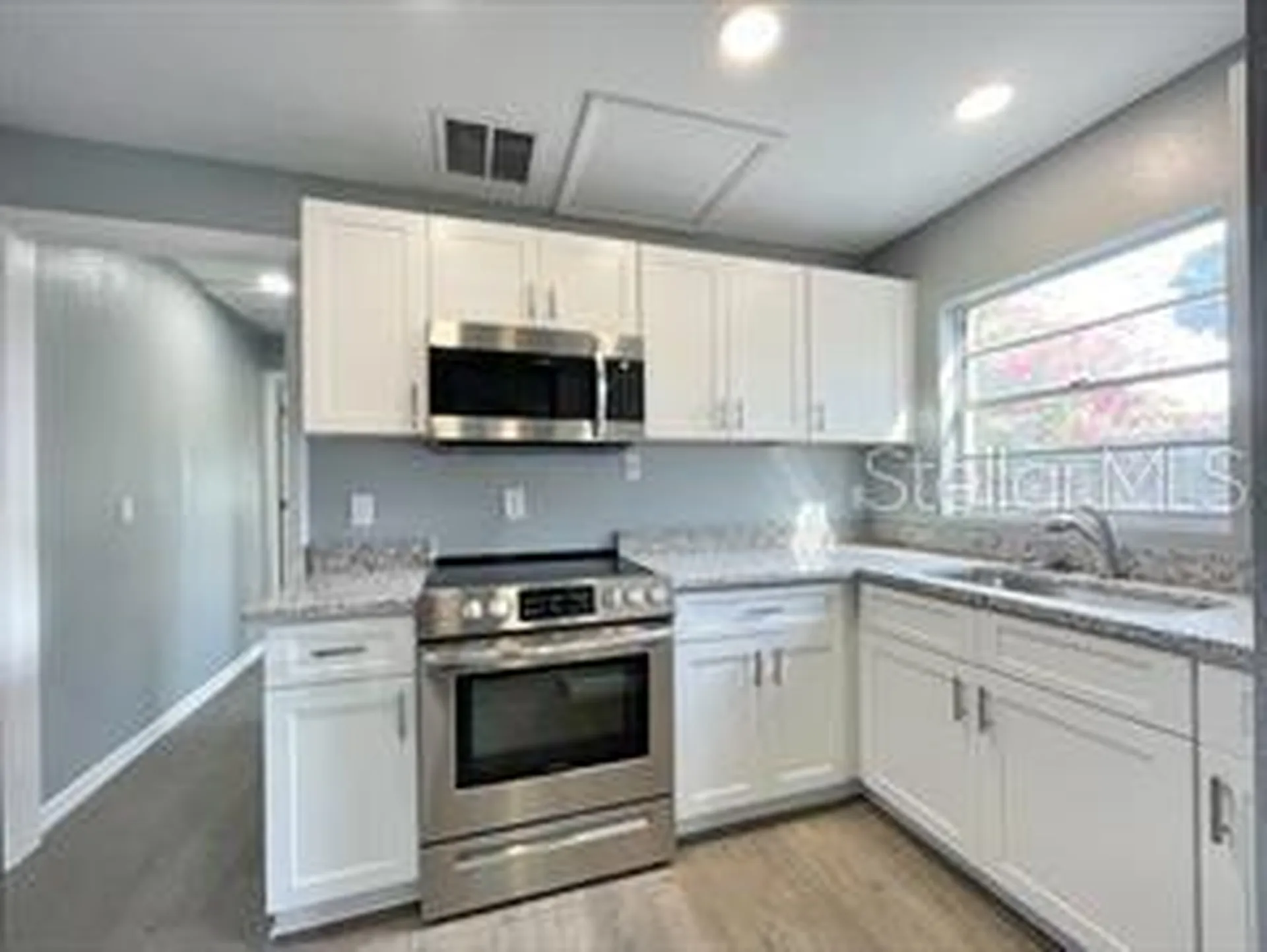 2342 Section Drive Apopka FL 32703