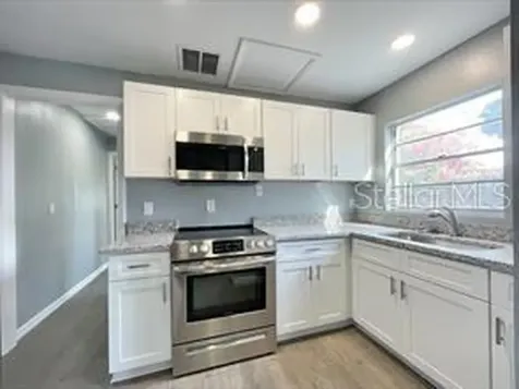 2342 Section Drive Apopka FL 32703