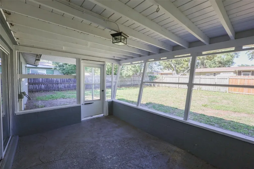 1500 Laurel Circle Clearwater FL 33756