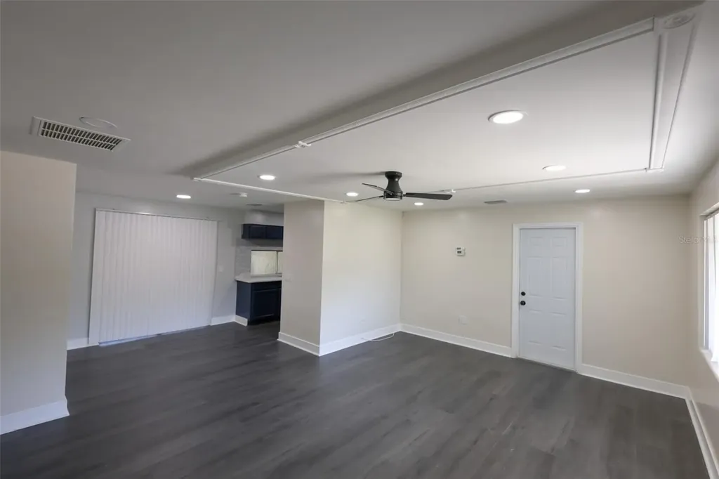 1500 Laurel Circle Clearwater FL 33756