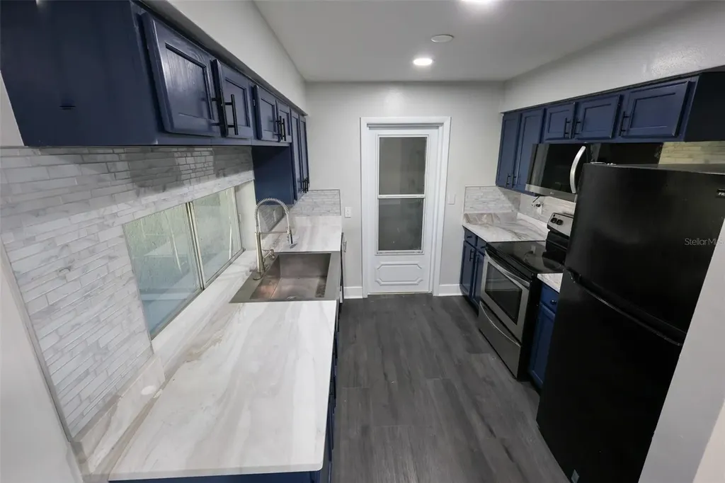 1500 Laurel Circle Clearwater FL 33756