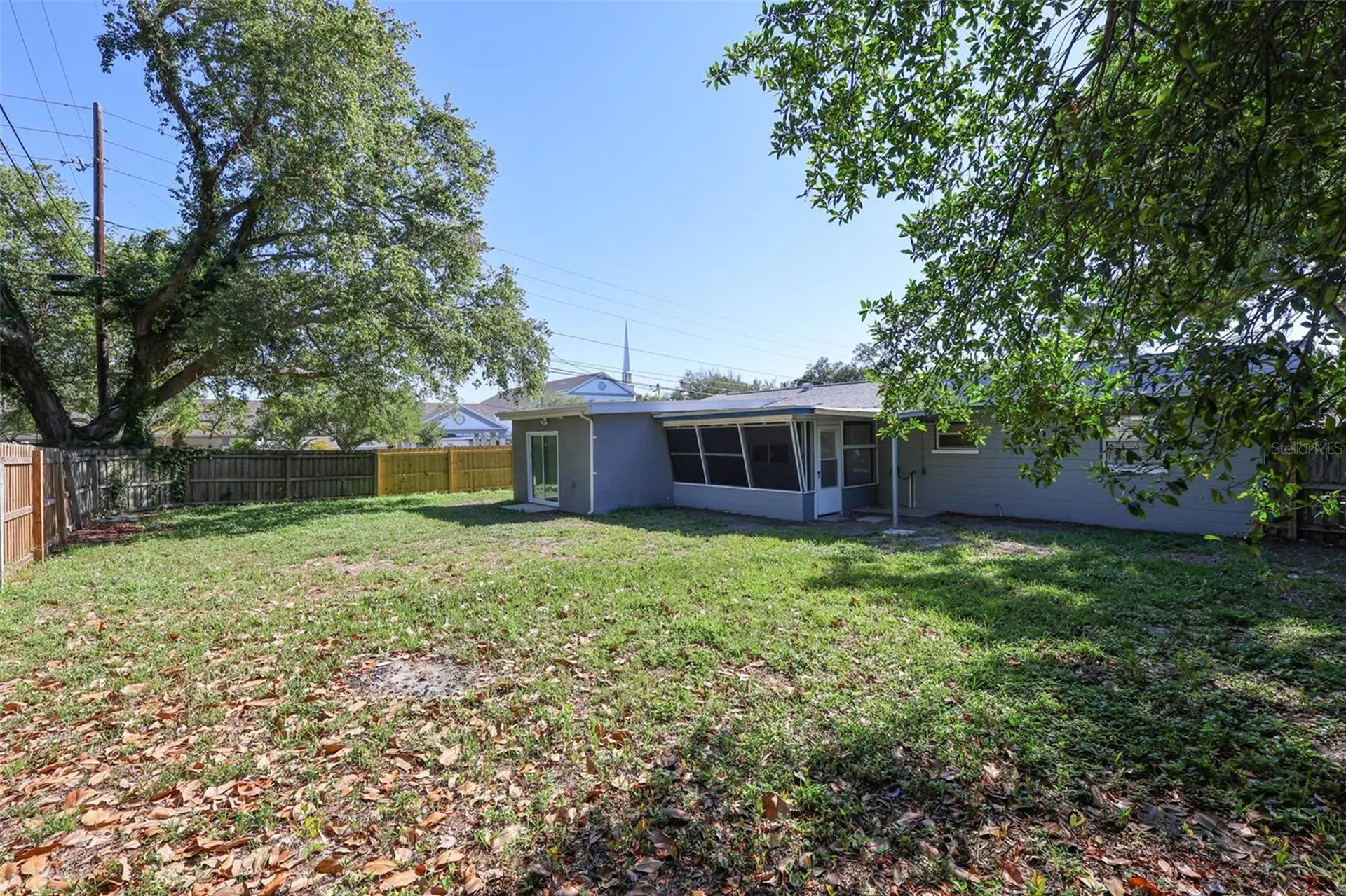 1500 Laurel Circle Clearwater FL 33756
